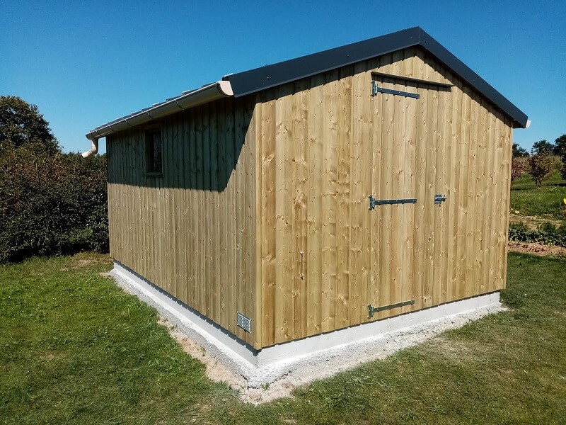 Abris de jardin en bois sur mesure à ploermel dans le morbihan